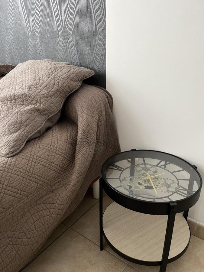 Studio Meuble Bussy-Saint-Georges Luaran gambar
